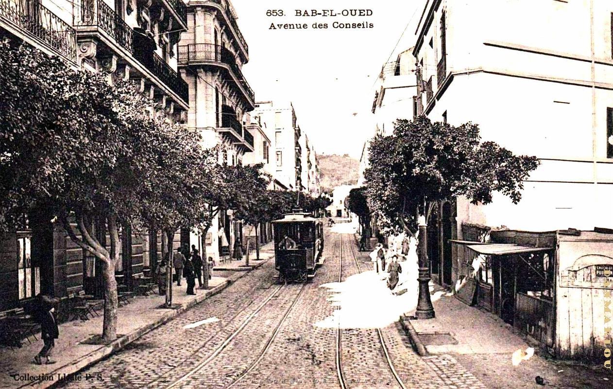 Alger - Bad-el-Oued - Avenue des Conseils.jpg